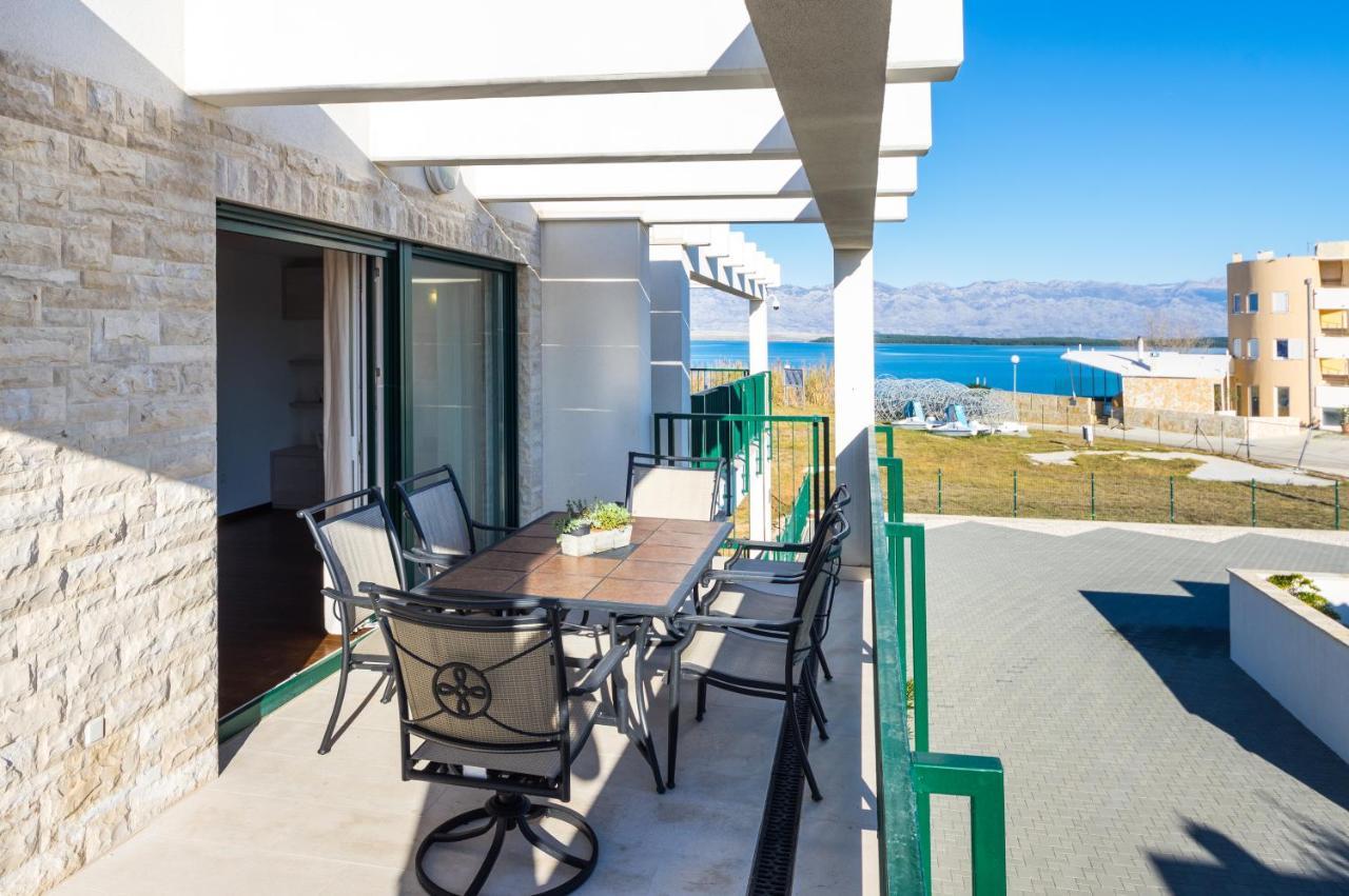 Queen Beach Apartments Nin Eksteriør billede